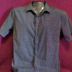 Men's Medium Soft Black Short Sleeve Button Up Shirt